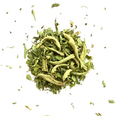 Zitronenverbene – Bio-Kräutertee lose – aromatisch und ausgleichend aus 100% Lippia citriodora. Handgemacht in Mecklenburg-Vorpommern von Kräutergarten Pommerland.